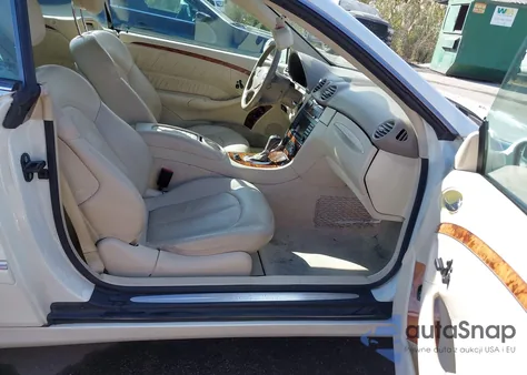 2007 Mercedes-Benz Clk 350 из США, поврежденный, VIN WDBTK56F67T077169